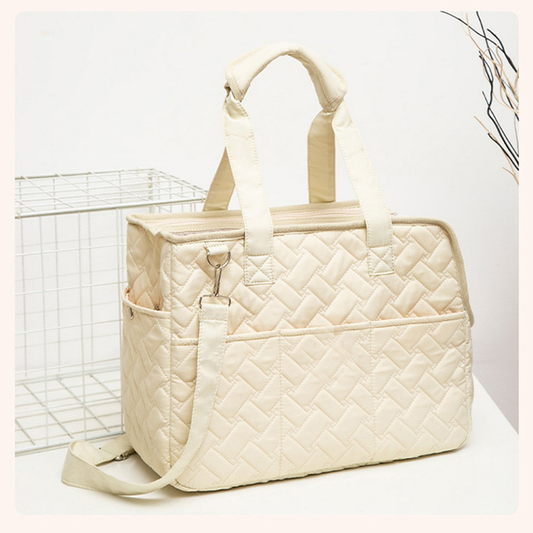 Breathable Pet Carrier Tote Bag for Cats and Small Dogs – Lightweight Travel Shoulder Bag with Safety Buckle