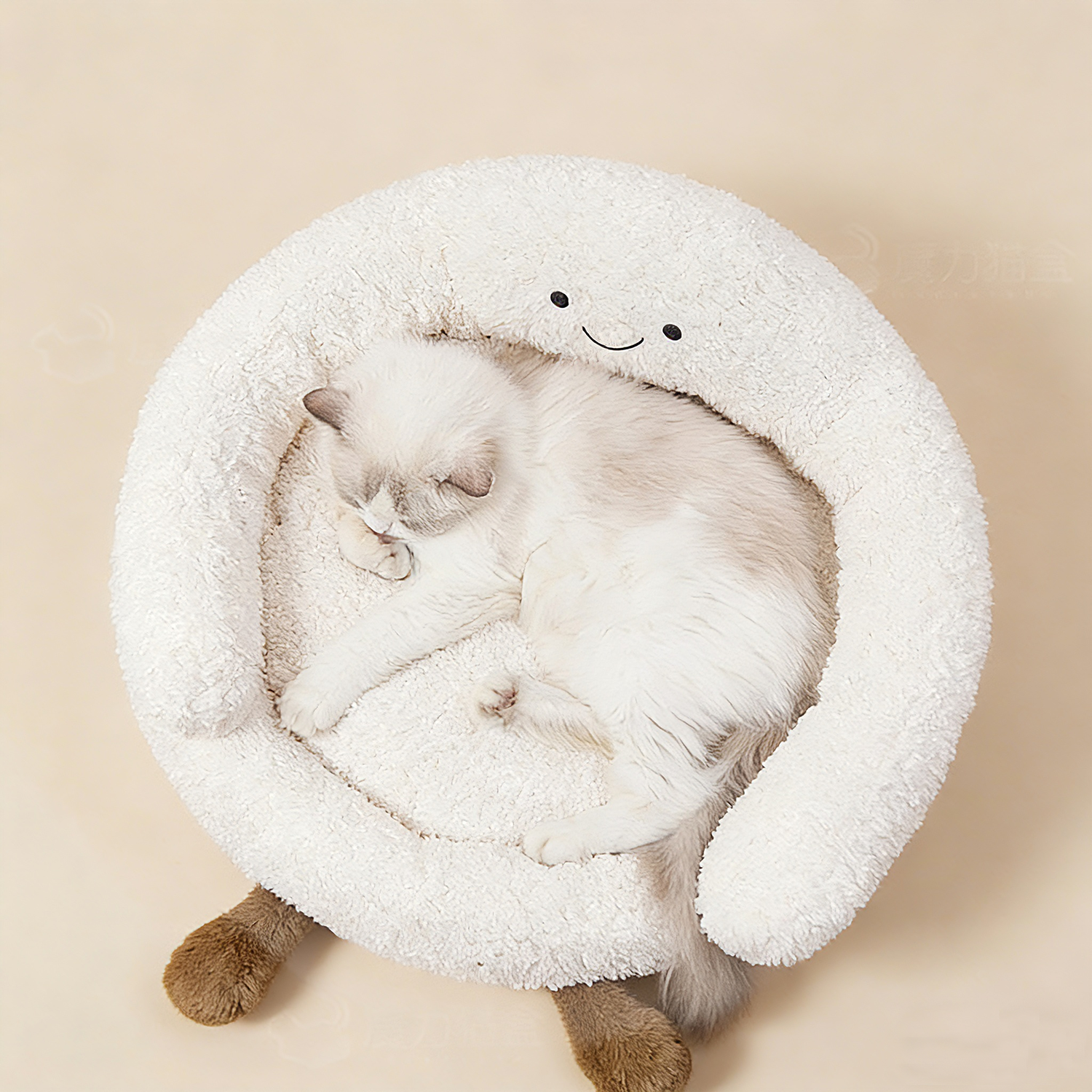 Cloud Hug Plush Cat Sofa Bed – Warm High-Back Cozy Pet Bed for Cats & Small Dogs