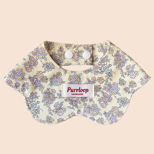 Floral pet collar with soft pastel flower pattern and scalloped edge for cats and dogs