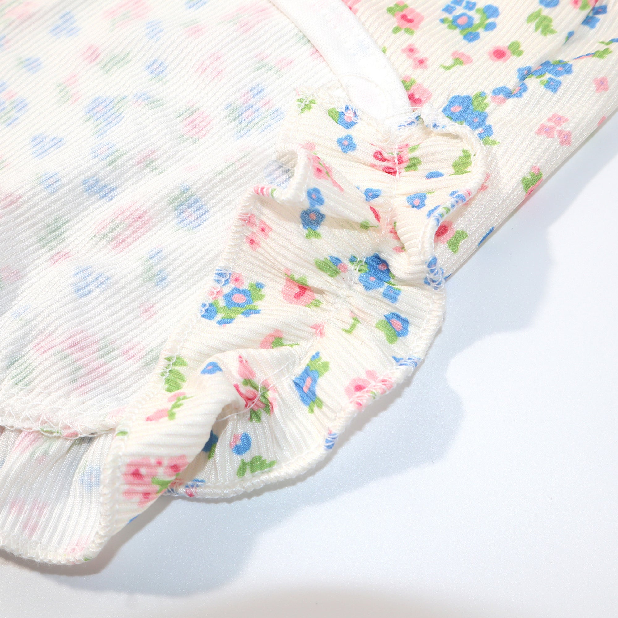Floral Ruffle Pet Dress with Harness Ring – For Cats, Rabbits & Small Dogs