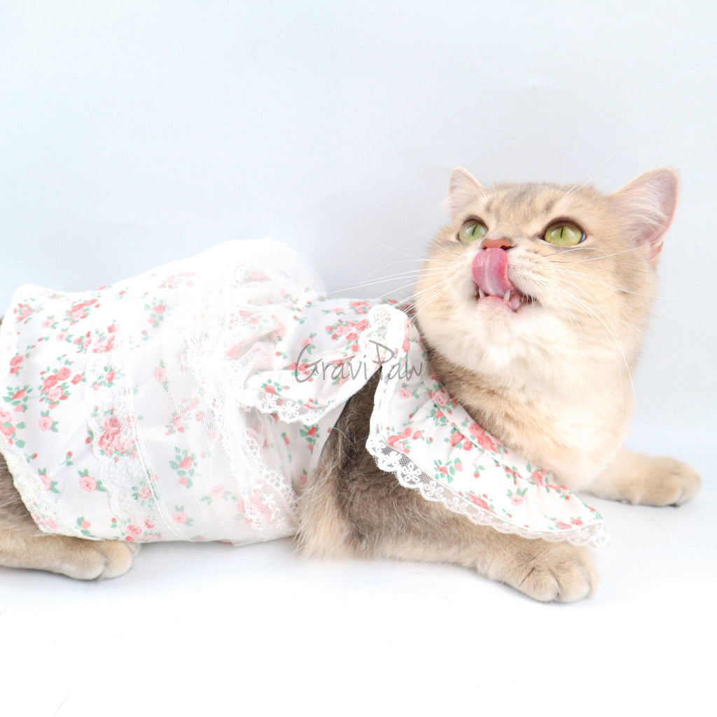 Floral Lace Pet Dress – Elegant Outfit for Rabbits, Cats & Small Dogs
